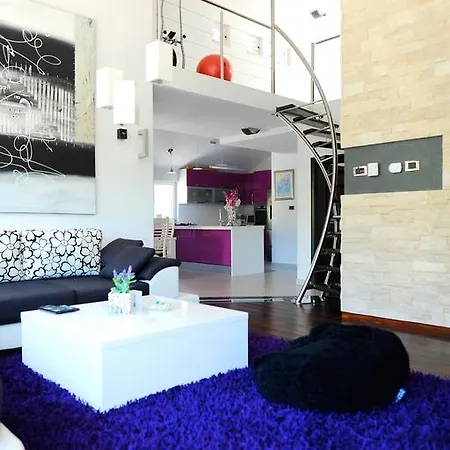 Penthouse * Žrnovnica